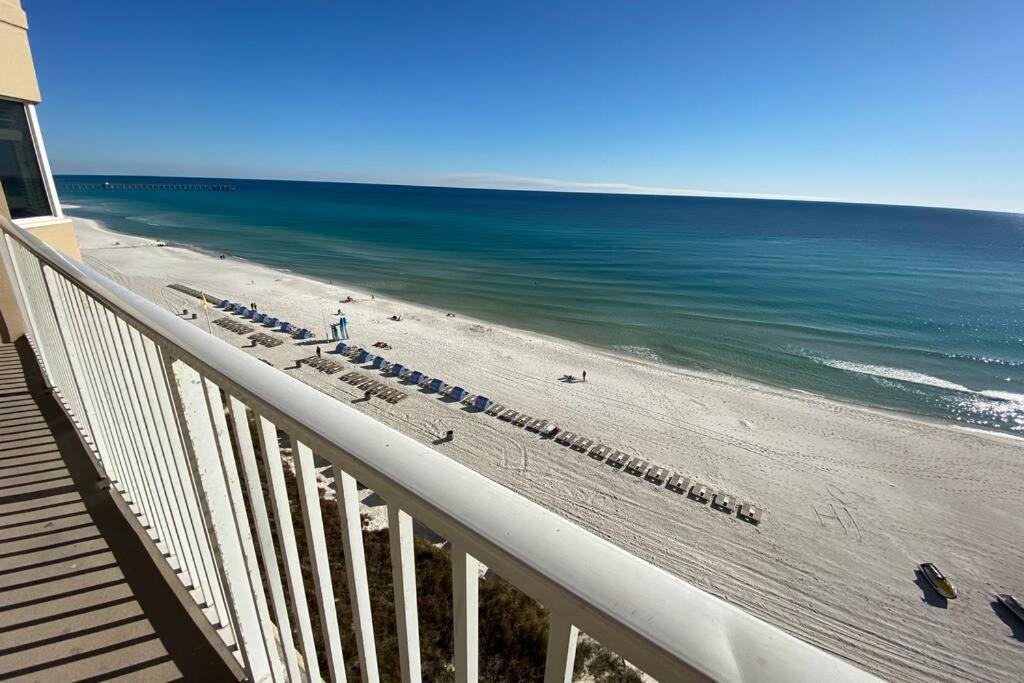 Happy Ours 2200 Sq Ft Corner Beachfront Sleeps 12 Apartment Panama City Beach Exterior photo