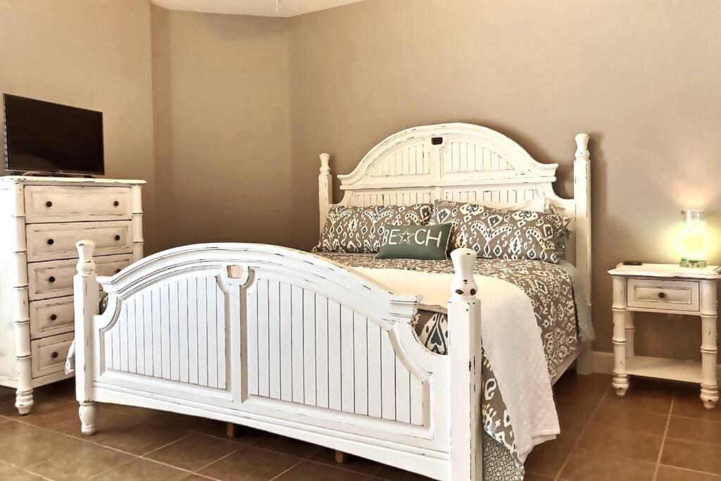 Happy Ours 2200 Sq Ft Corner Beachfront Sleeps 12 Panama City Beach Exterior photo