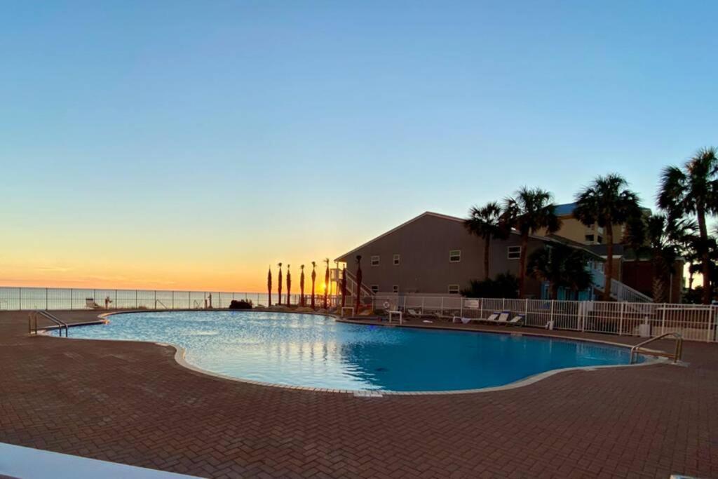 Happy Ours 2200 Sq Ft Corner Beachfront Sleeps 12 Panama City Beach Exterior photo