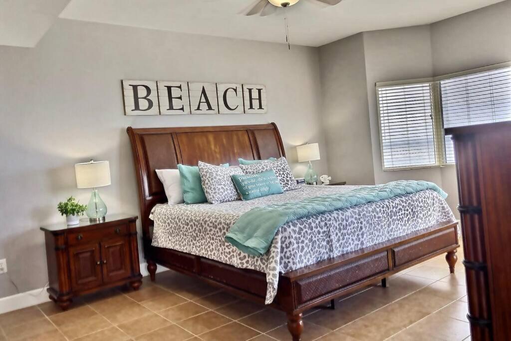 Happy Ours 2200 Sq Ft Corner Beachfront Sleeps 12 Panama City Beach Exterior photo