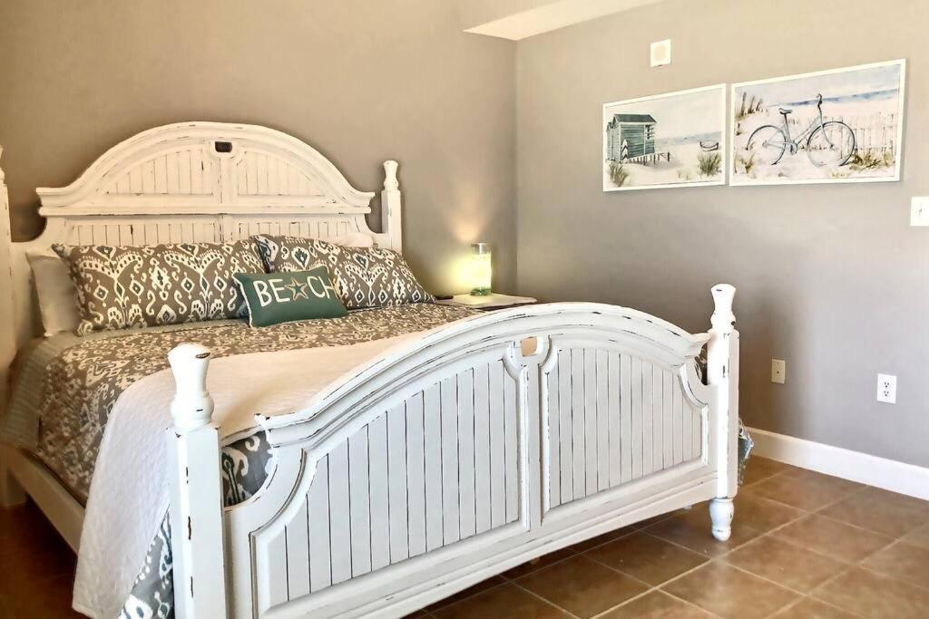 Happy Ours 2200 Sq Ft Corner Beachfront Sleeps 12 Panama City Beach Exterior photo